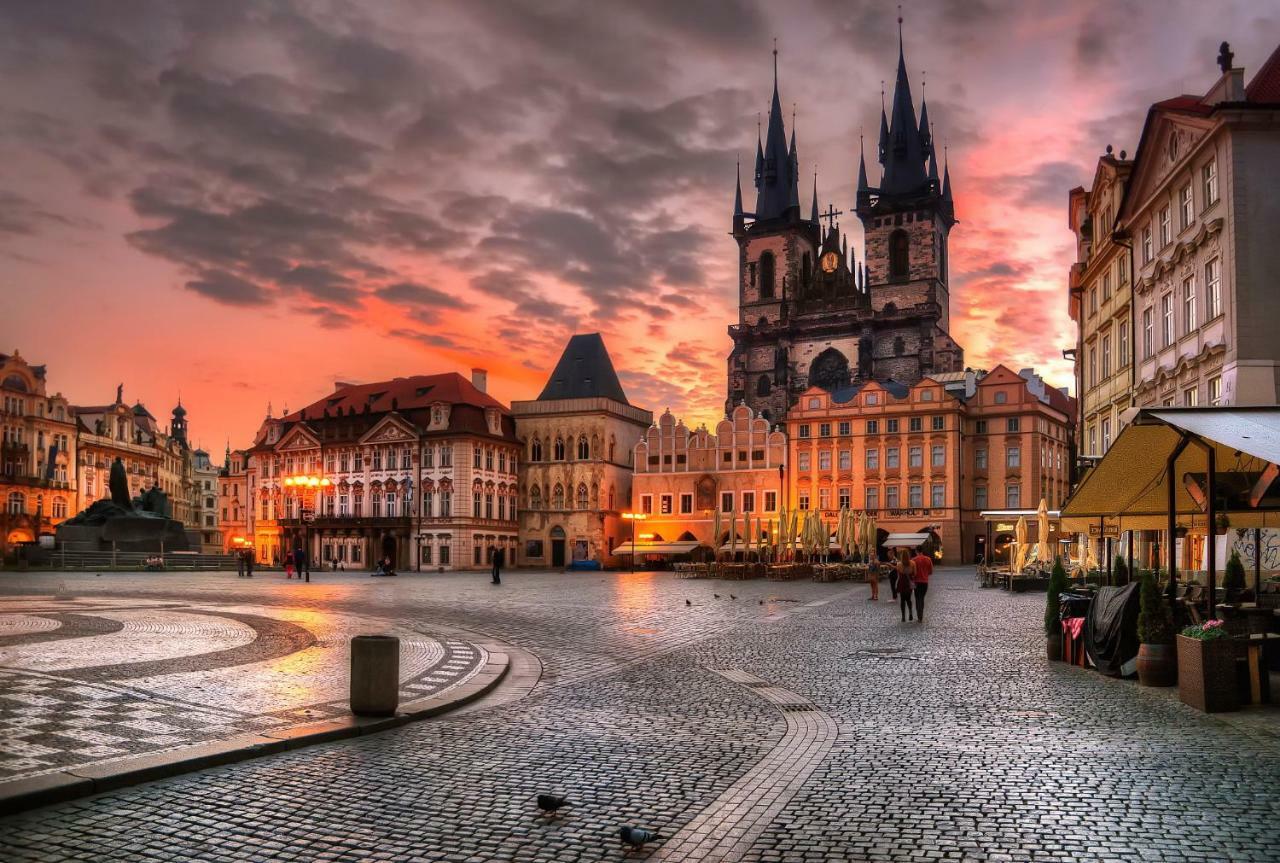 Spacious Near Wenceslas Square * Praha