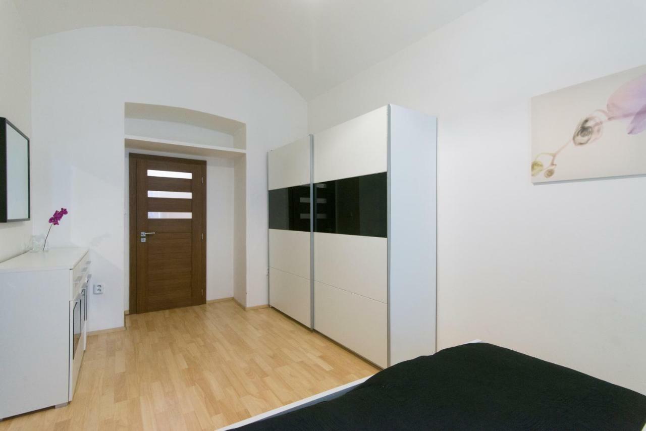 Spacious Near Wenceslas Square Apartmán