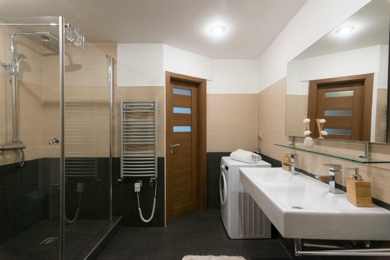 Spacious Near Wenceslas Square Apartmán